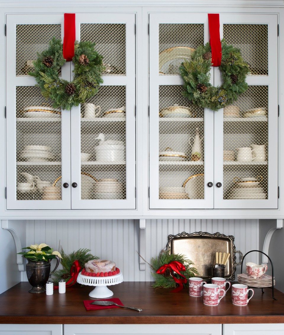 Design Element to Make Holiday Hosting Stress Free | The Revival House Blog